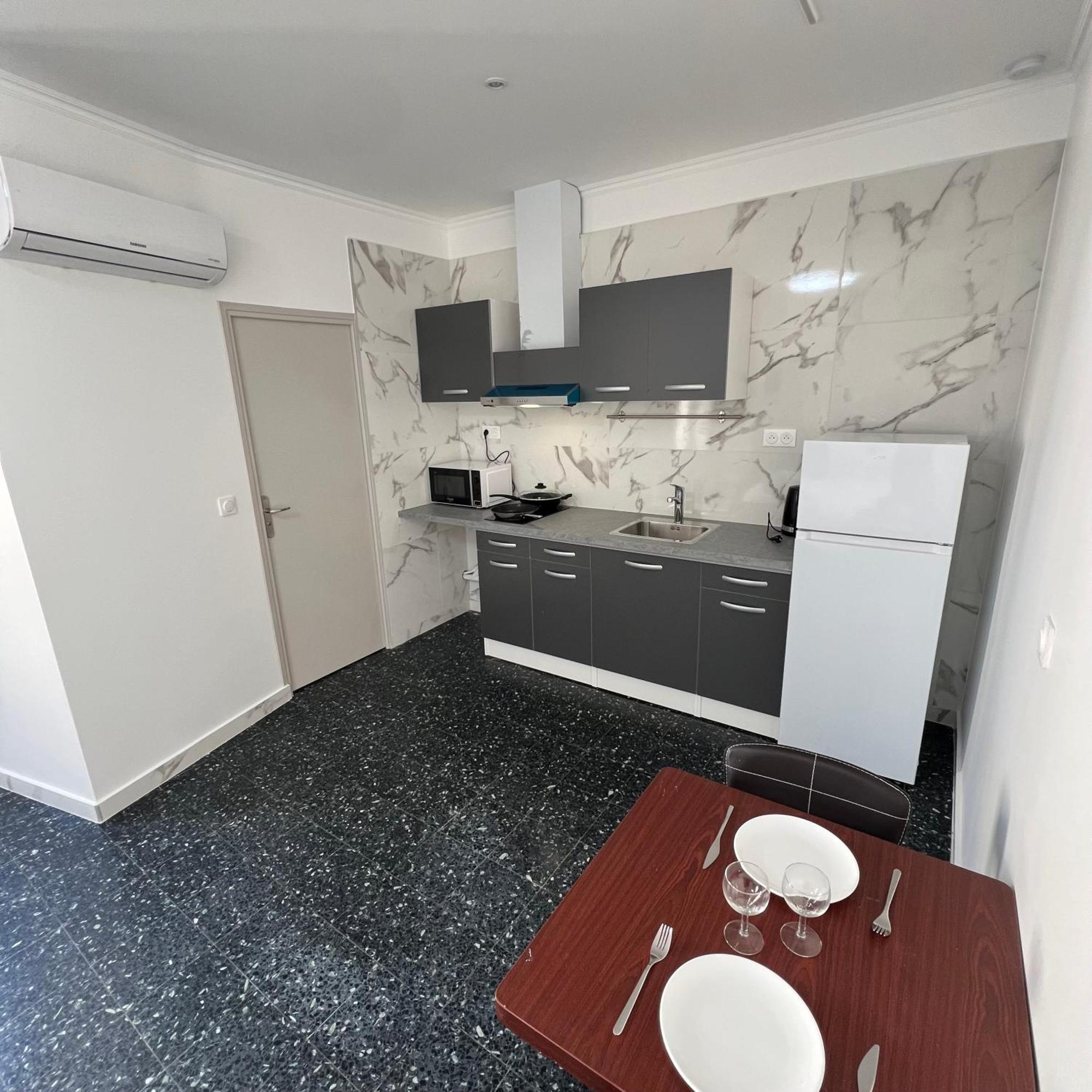 Suite St Charles, Canebiere, Vieux-Port Marseille Exteriér fotografie